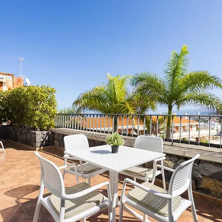 Feriehus El Estanque - *